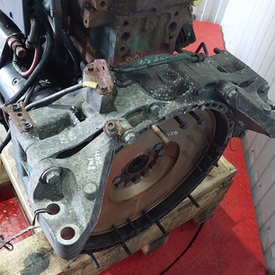 20513368 VOLVO Кожух маховика, № XF462082
