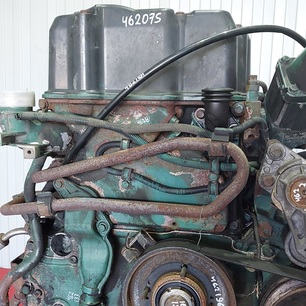 20512768 VOLVO Крышка двигателя, № XF462131