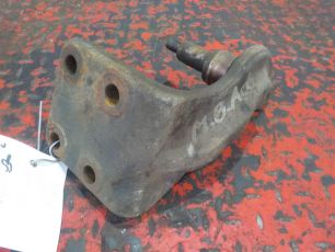 9428901983 MERCEDES Кронштейн торсиона левый
