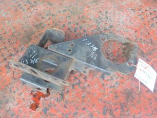 504112374 IVECO Кронштейн энергоаккумулятора