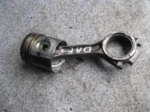 1667606 DAF Поршень, № XF153