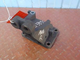 4572240507 MERCEDES Кронштейн двигателя