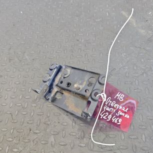 9437500484 MERCEDES Ответная часть замка капота, № XF429469