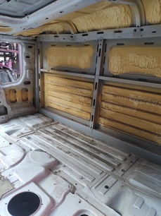 82446592 VOLVO Заглушка решетки левая, № XF410088