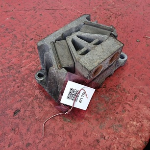 9412415113 MERCEDES Опора двигателя, № XF471776