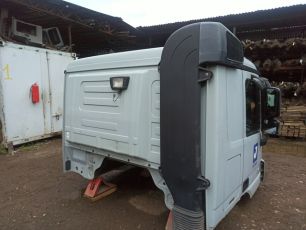 9418302144 MERCEDES Воздуховод по кабине
