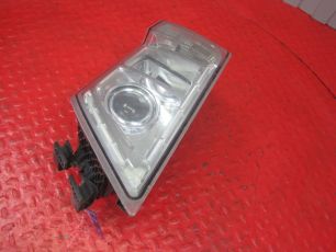 82304585 VOLVO Фара правая, № XF255881
