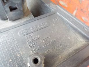 82114500 VOLVO Указатель поворота правый, № XF166626