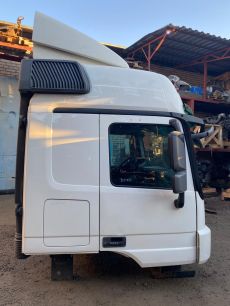 9437201605 MERCEDES Дверь правая, № XF225913