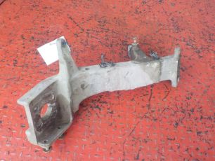 7482317469 RENAULT Кронштейн бампера правый, № XF221524