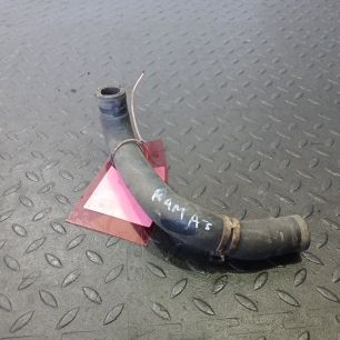 9608329423 MERCEDES Патрубок отопителя