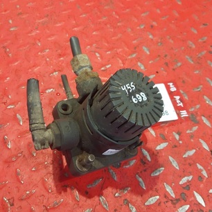 0044296344 MERCEDES Клапан ускорительный, № XF455698