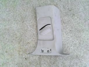 1383384 FORD Накладка стойки