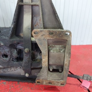 0117100074 MERCEDES Седло, № XF478982