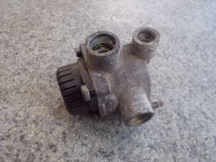 5010525137 RENAULT Клапан ускорительный, № XF22062