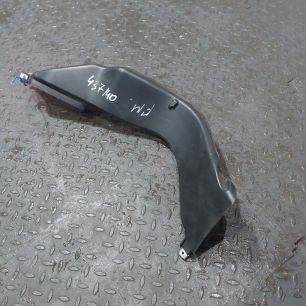82413081 VOLVO Воздуховод по кабине