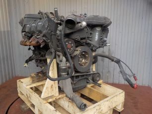 0020106500 MERCEDES Двигатель, OM501