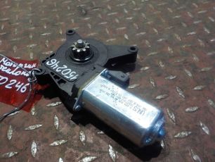 0008204908 MERCEDES Моторчик стеклоподъемника левый, № XF150246
