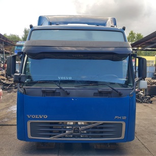 20527277 VOLVO Панель передняя, № XF461987