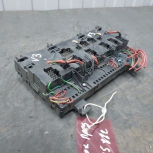 20476480 VOLVO Блок предохранителей, № XF445882