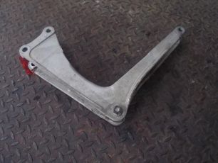 5010269897 RENAULT Кронштейн цилиндра подъёма кабины