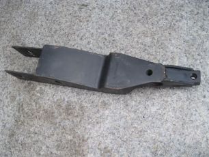 9428900316 MERCEDES Кронштейн кабины передний