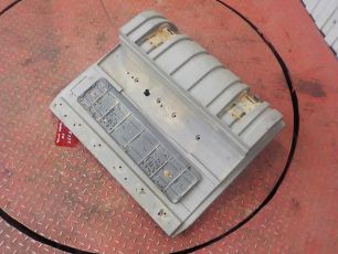 9305200020 MERCEDES Крыло заднее / задняя часть, № XF257996