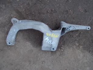 9408851431 MERCEDES Кронштейн бампера левый, № XF41835