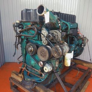 1639652 VOLVO Двигатель, D12D