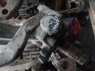 20543284 VOLVO Кулак поворотный