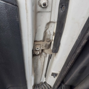 9737200737 MERCEDES Петля двери левая, № XF454698