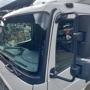 9406981162 MERCEDES Накладка стойки левая