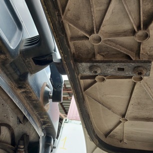 9737500451 MERCEDES Петля капота, № XF454724