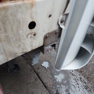 1425004 DAF Ответная часть замка капота