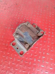 41015460 IVECO Кронштейн подножки, № XF251266