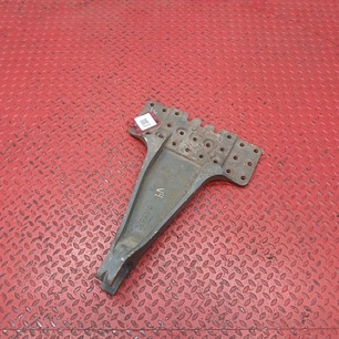 1077923 VOLVO Кронштейн реактивной тяги, № XF478876