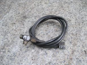 9305530682 MERCEDES Шланг подъёма кабины