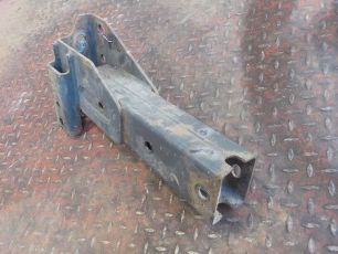 9303100809 MERCEDES Усилитель бампера