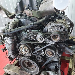 5010550477 RENAULT Крышка двигателя, № XF431112