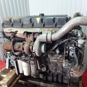5000694613 RENAULT Крышка двигателя, № XF431109