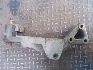 1076906 VOLVO Кронштейн передней рессоры, № XF74397