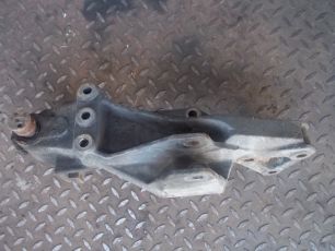 1076908 VOLVO Кронштейн передней рессоры, № XF74399