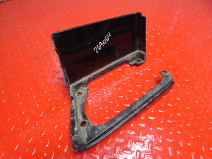21344649 VOLVO Корпус подножки нижний правый, № XF269064