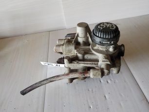41032230 IVECO Клапан ускорительный, № XF55903