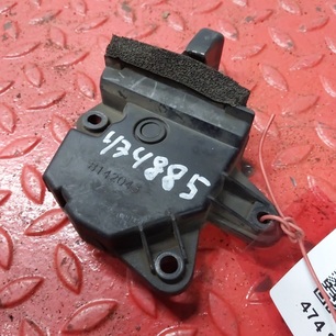 8142043 VOLVO Ручка двери внутренняя левая