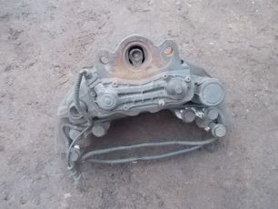0024201483 MERCEDES Суппорт левый, № XF42838