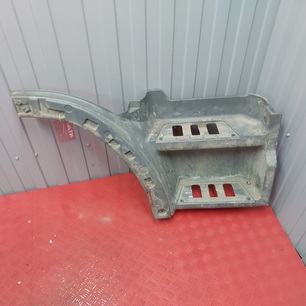 9436661501 MERCEDES Корпус подножки верхний правый, № XF448690