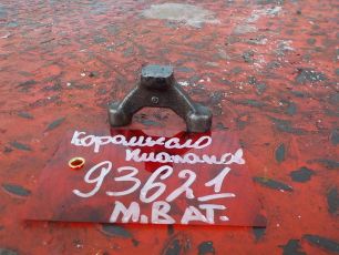 9060550706 MERCEDES Коромысло клапанов, № XF93621