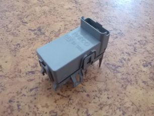 42560938 IVECO Блок управления стеклоподъемника