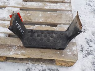 6736602401 MERCEDES Корпус подножки нижний правый